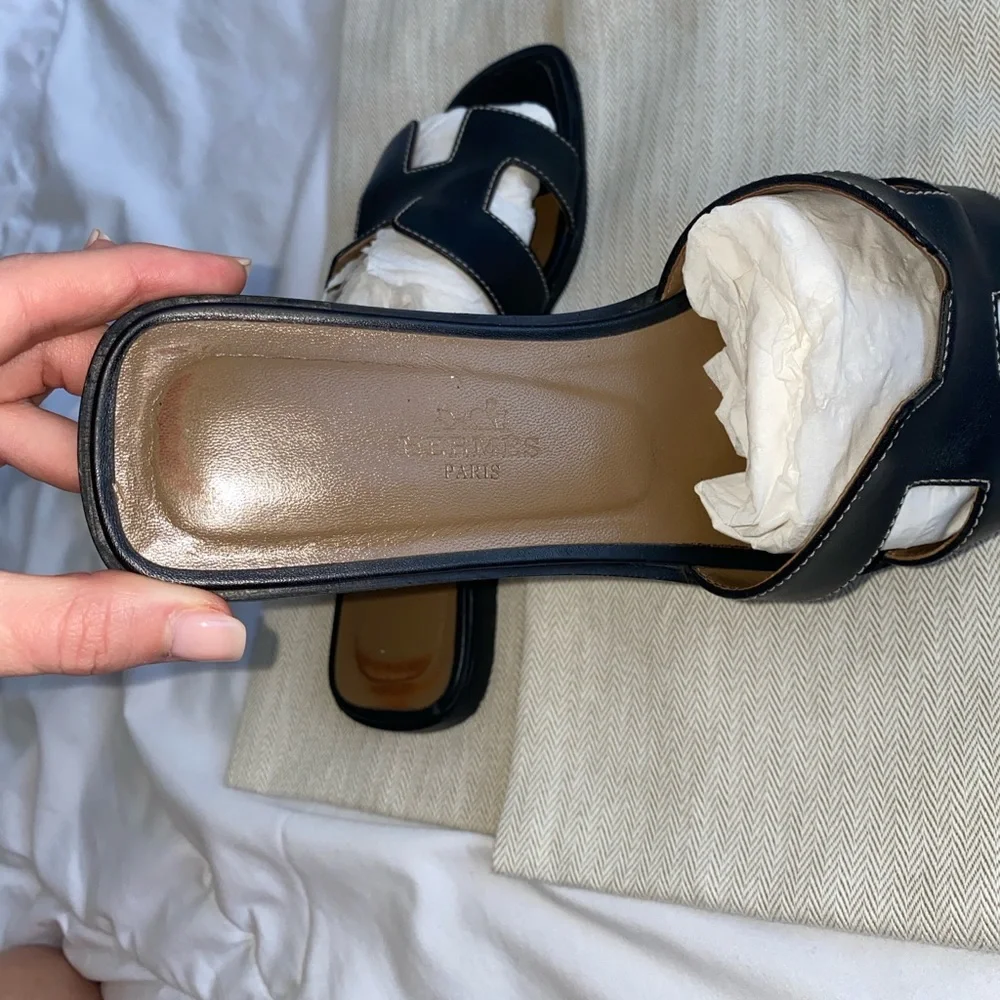 Hermes Black Oran Sandals size 37 - Picture 5 of 13